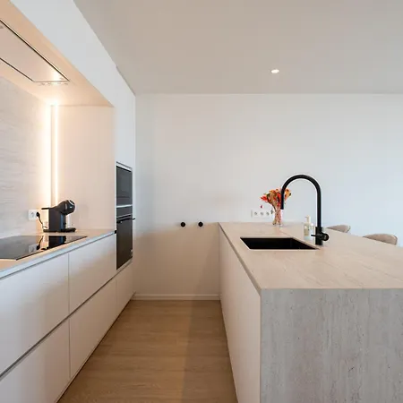 Luxurious Sea View With 3 For 6 Ostende